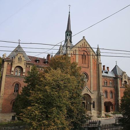 Galllery Lviv Exterior foto