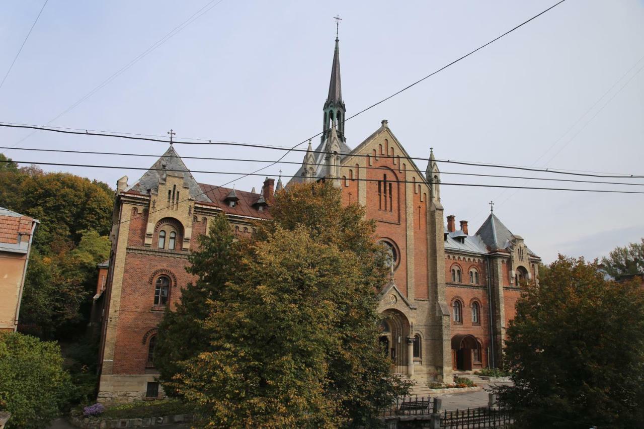 Galllery Lviv Exterior foto
